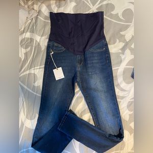 Pink blush Maternity Skinny jean NWT